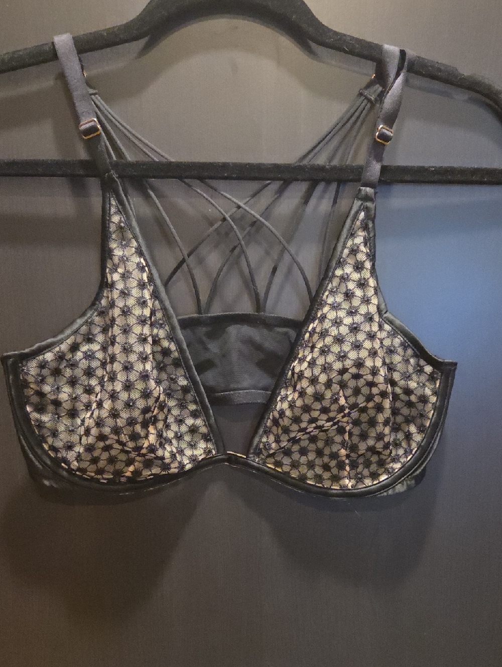 Victoria's Secret Black and Cream Lace-Pattern Strappy Bralette